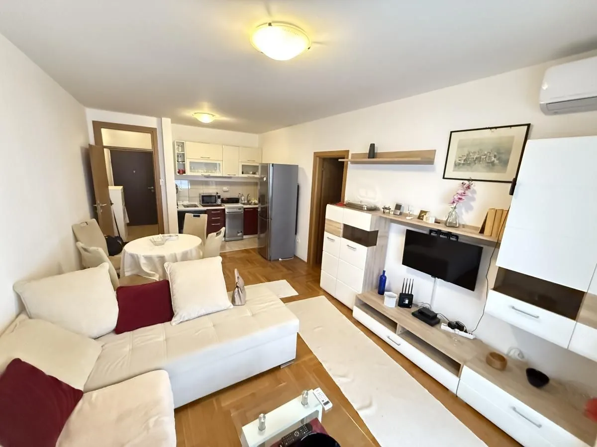 Prodaja, jednosoban stan, 45m², Budva, Crna Gora