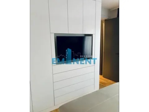 Rent, apartment, 78m², Južni Bulevar, Vračar Sve Podlokacije - image 13