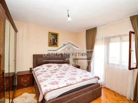 Prodaja, kuća, 230m², Stari Aerodrom, Podgorica - image 7