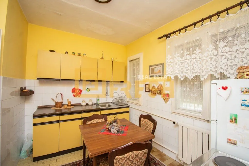 Prodaja, kuća, 120m², Gornja Gorica, Podgorica