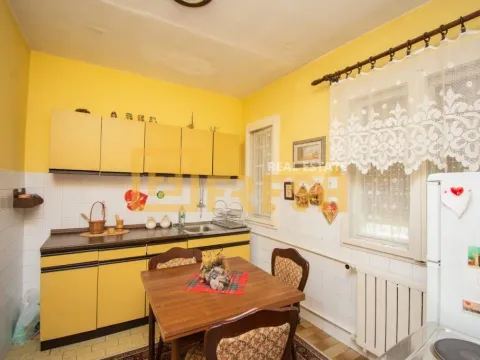 Prodaja, kuća, 120m², Gornja Gorica, Podgorica - image 13