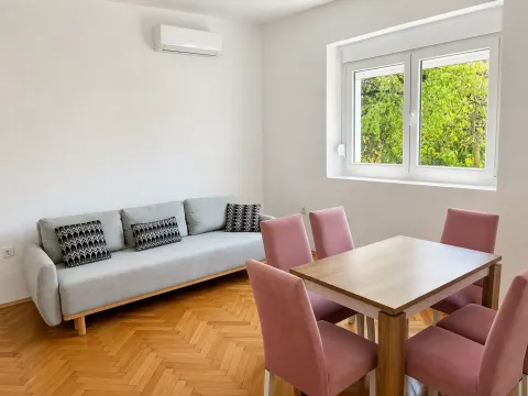 Rent, house, 125m², Ibričevina, Podgorica - image 4