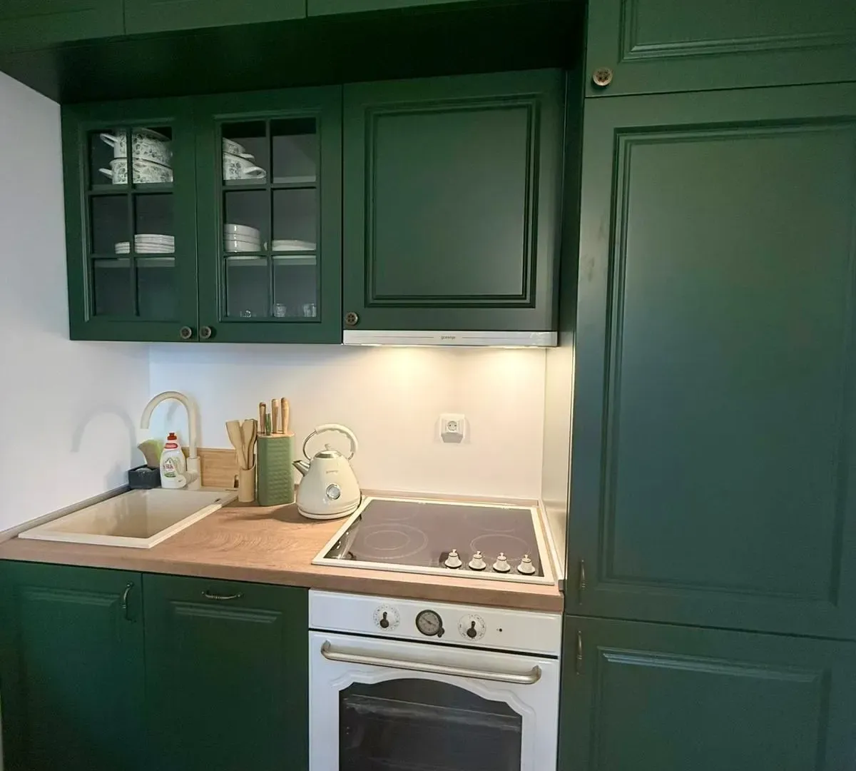 Izdavanje, garsonjera, 25m², Bečići, Budva