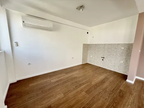 Prodaja, jednosoban stan, 58m², Bar, Crna Gora - image 7