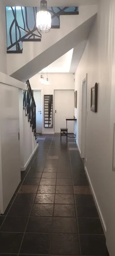 Rent, house, 280m², Zvezdarska Šuma, Zvezdara Sve Podlokacije