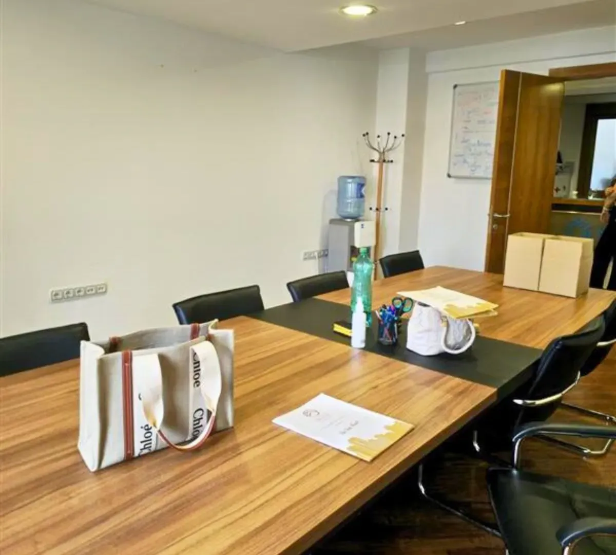 Rent, office space, 400m², Savski Venac, Beograd