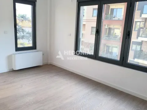 Rent, three bedroom apartment, 74m², Autokomanda, Voždovac Sve Podlokacije - image 3