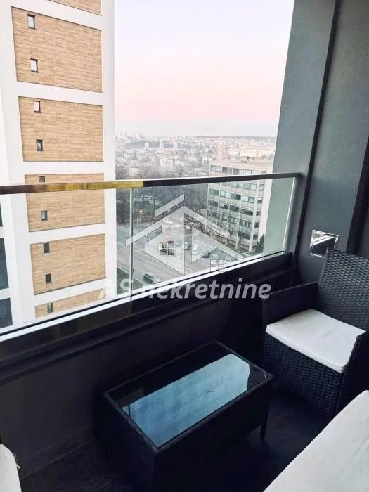 Izdavanje, dvosoban stan, 59m², Fon (Fon - Bilećka), Voždovac Sve Podlokacije