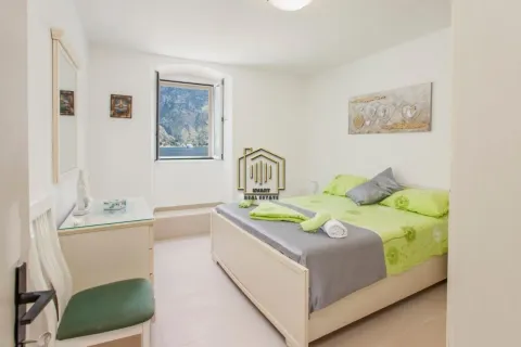 Rent, two bedroom apartment, 80m², Muo, Kotor - image 8