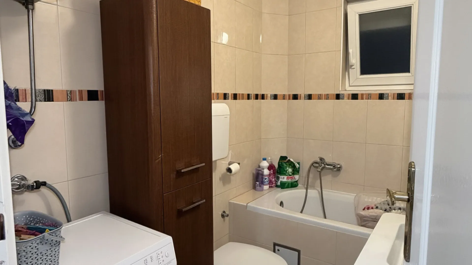 Rent, four bedroom apartment, 120m², Škaljari, Kotor