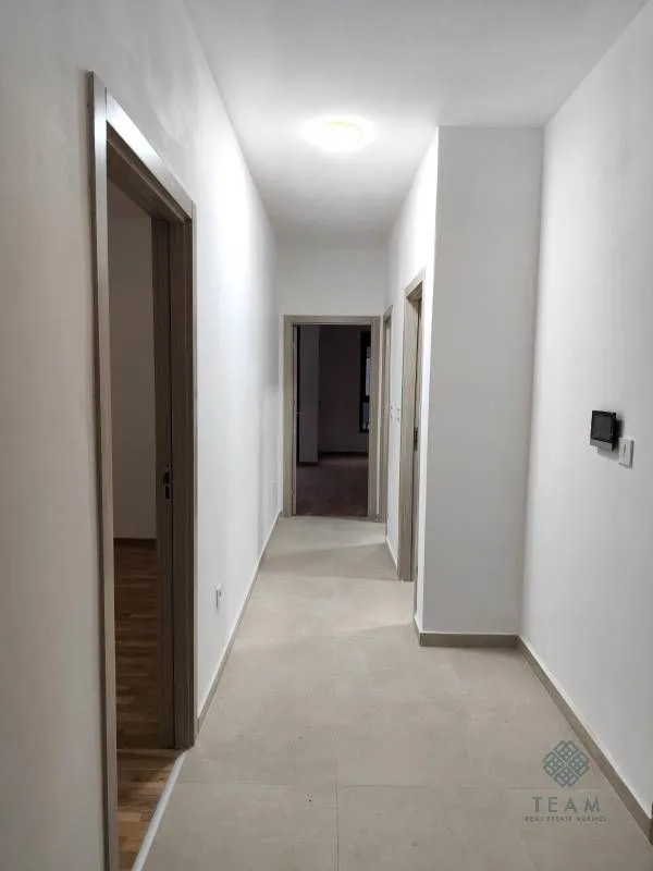 Sale, two bedroom apartment, 69m², Ilino, Bar
