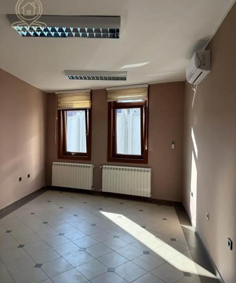 Rent, office space, 27m², Centar, Kragujevac