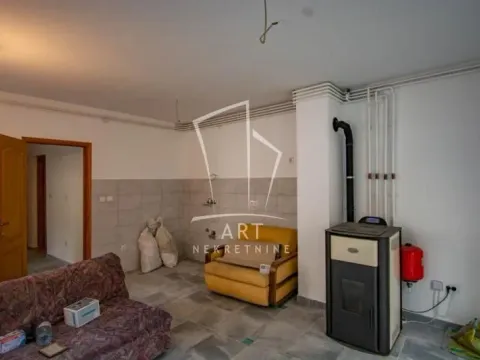 Prodaja, kuća, 230m², Zemun Centar, Zemun Sve Podlokacije - image 3