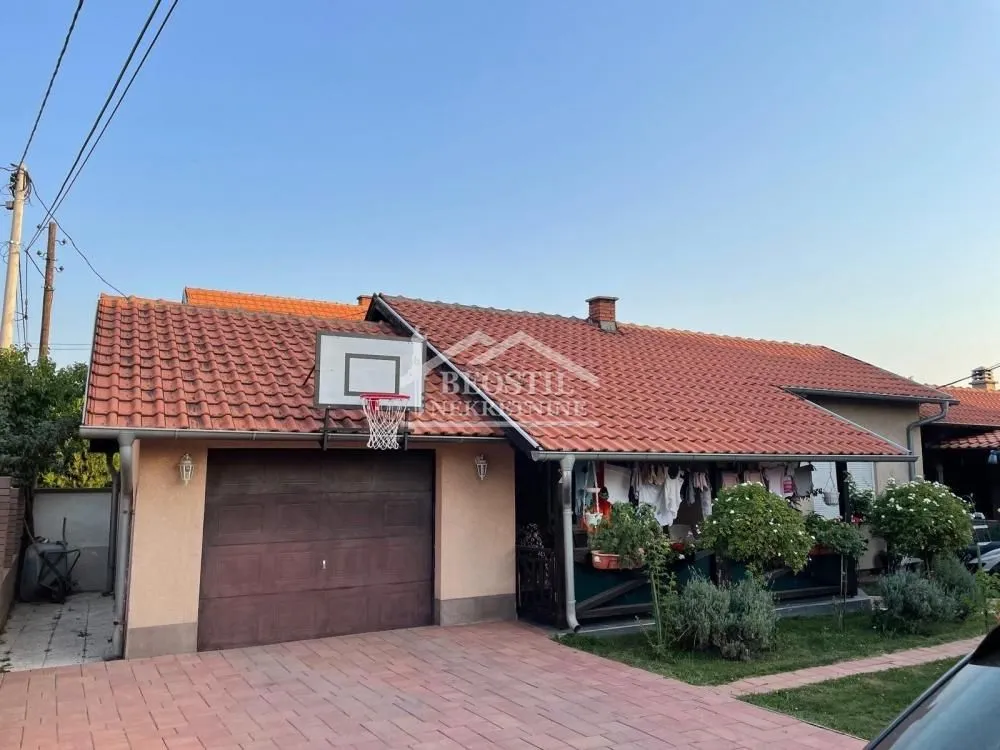 Prodaja, kuća, 418m², Carina, Smederevo