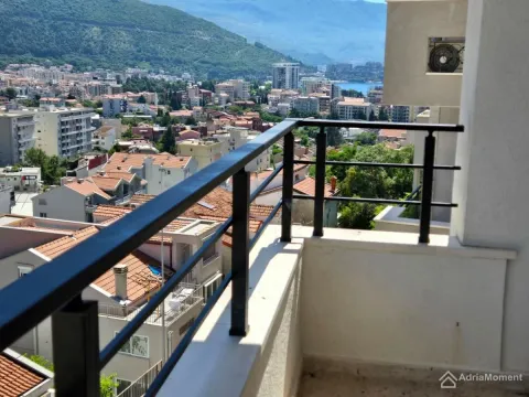 Prodaja, jednosoban stan, 45m², Centar, Budva