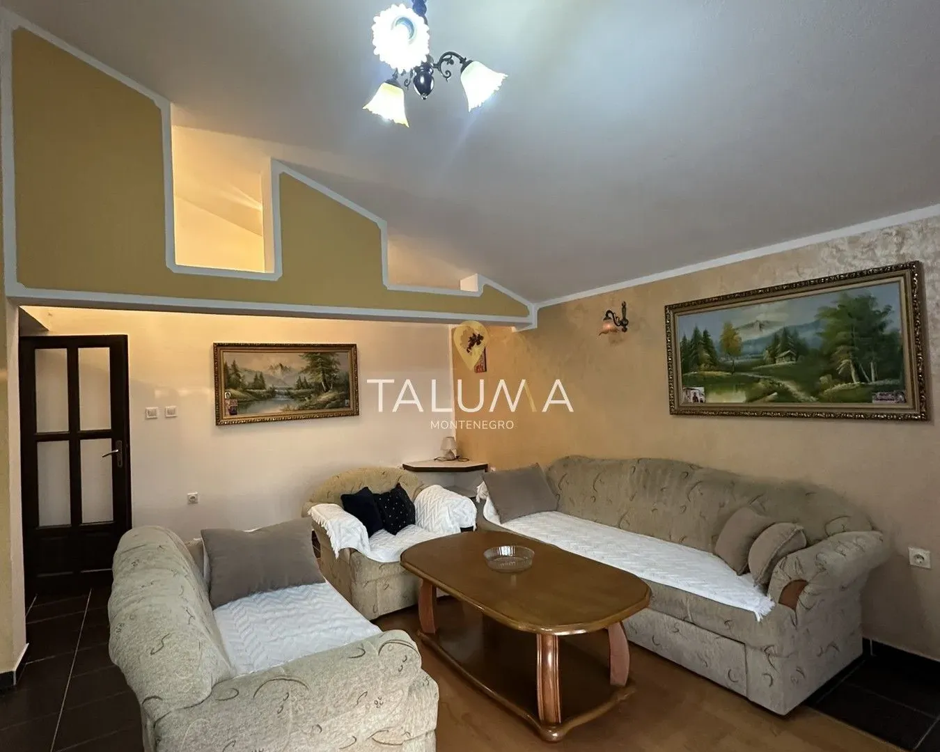 Izdavanje, trosoban stan, 120m², Vranići, Podgorica