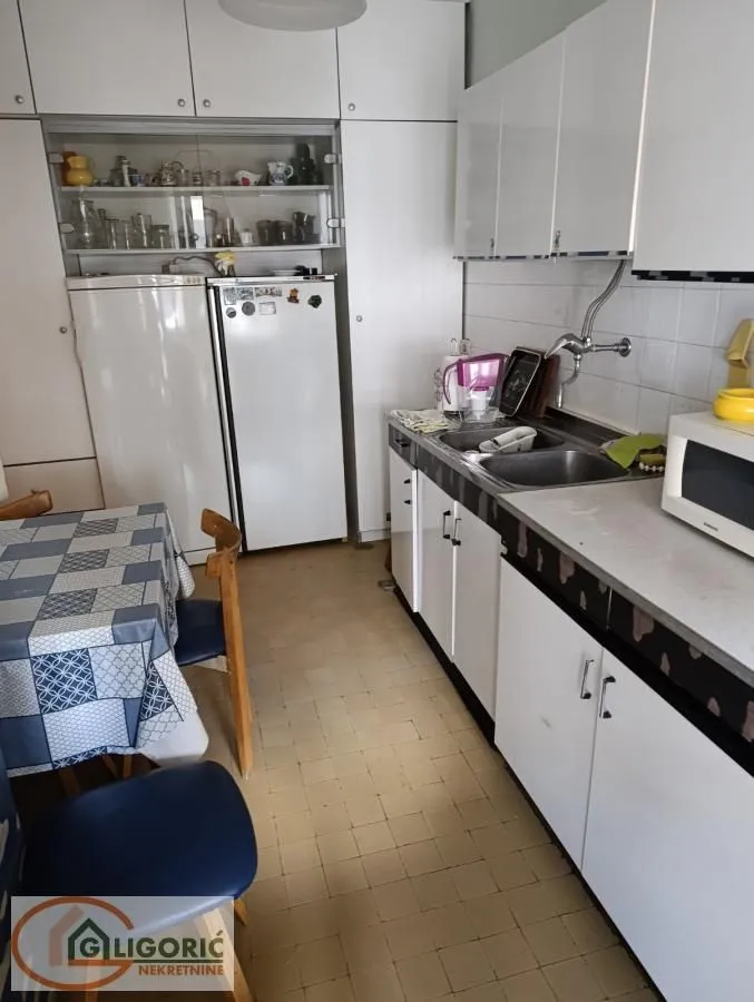 Prodaja, dvosoban stan, 75m², Neimar, Vračar Sve Podlokacije