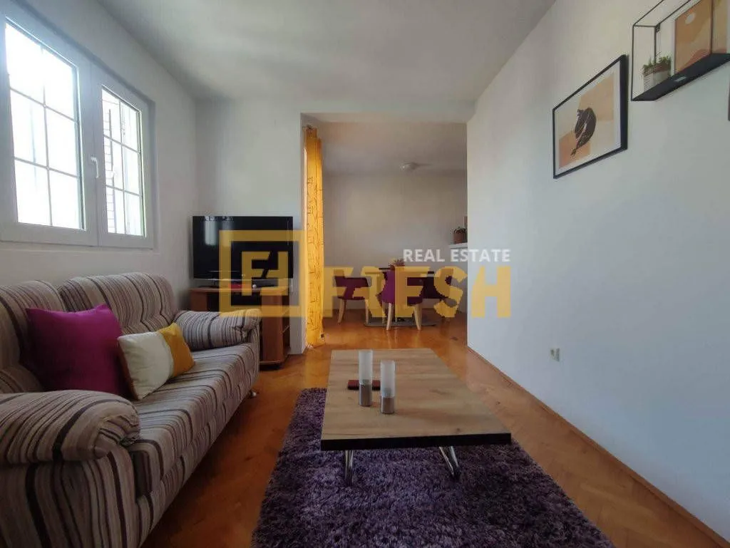 Izdavanje, dvosoban stan, 68m², Budva, Crna Gora
