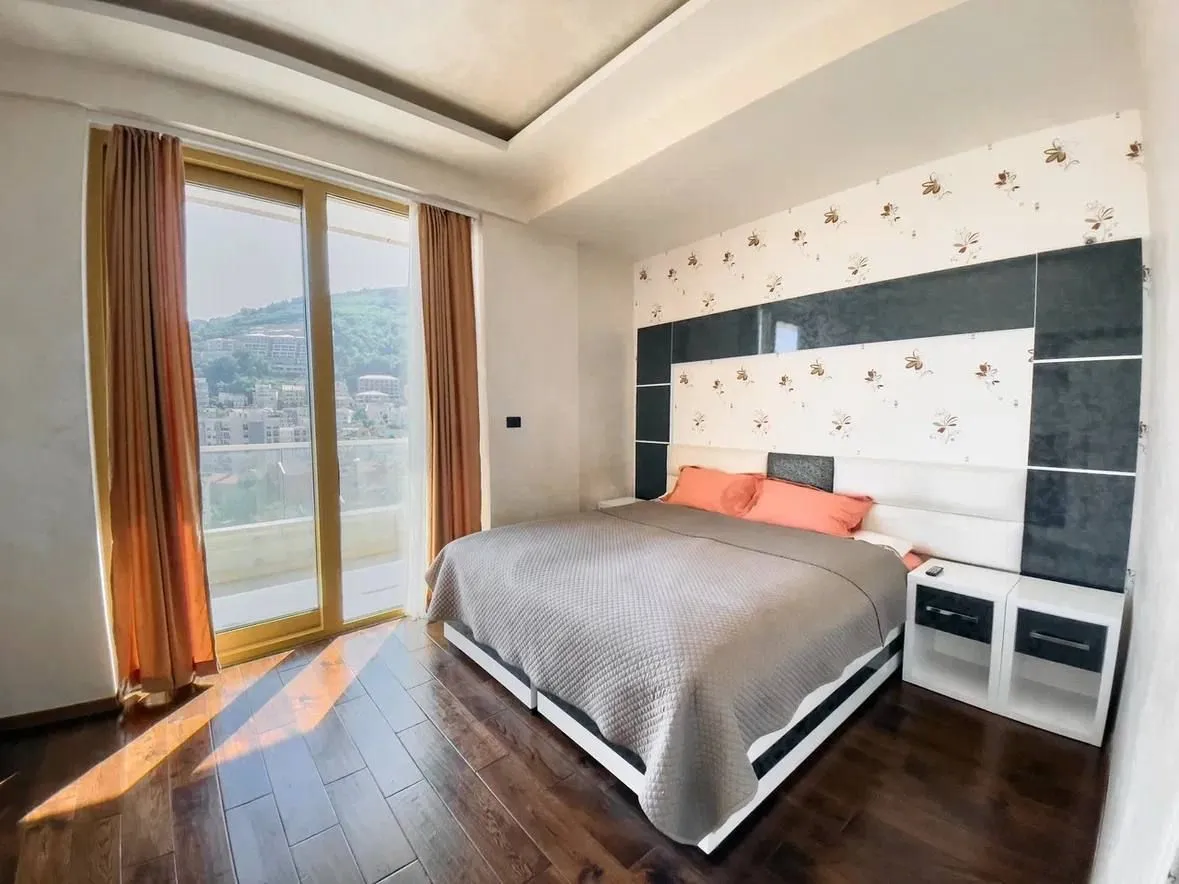 Daily-rent, two bedroom apartment, 130m², Centar, Budva