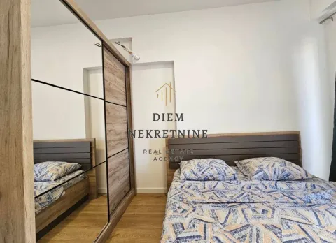 Rent, one bedroom apartment, 43m², Centar, Bar - image 8