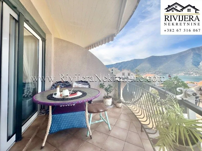 Prodaja, jednosoban stan, 42m², Dobrota, Kotor