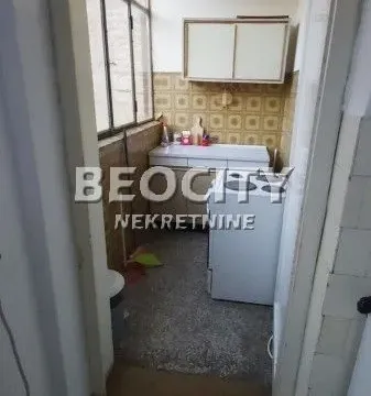 Izdavanje, dvosoban stan, 79m², Stari grad, Novi Sad - image 4