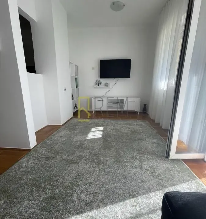 Prodaja, dvosoban stan, 65m², Stari Aerodrom, Podgorica