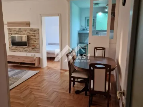 Izdavanje, dvosoban stan, 52m², Bulevar Evrope, Novi Sad Sve Podlokacije - image 2