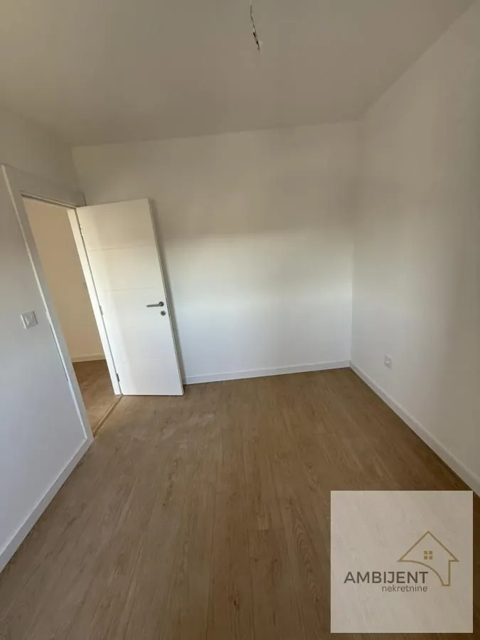 Izdavanje, trosoban stan, 69m², Nova Pazova, Stara Pazova