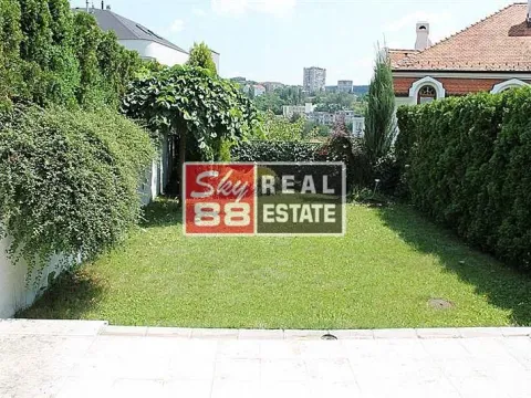 Izdavanje, kuća, 215m², Savski Venac, Beograd - image 1