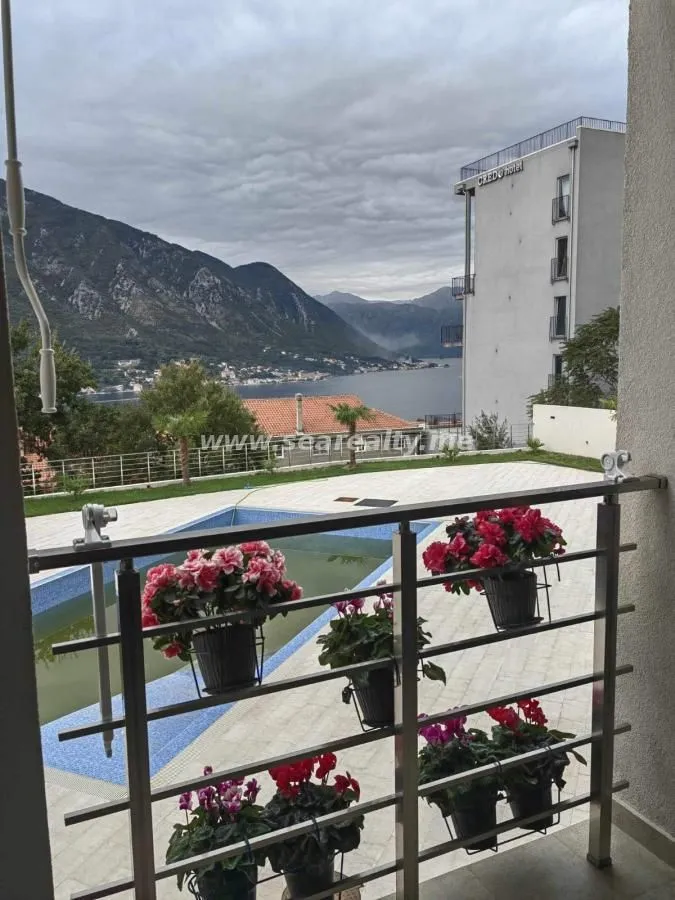 Prodaja, jednosoban stan, 52m², Kotor, Crna Gora