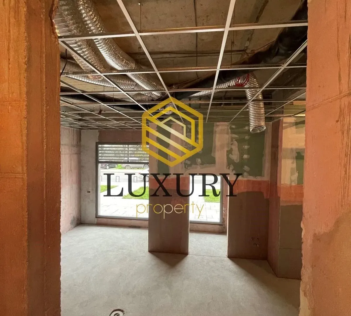 Izdavanje, poslovni prostor, 150m², Zagorič, Podgorica