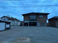 Rent, house, 250m², Surčin, Beograd - image 1