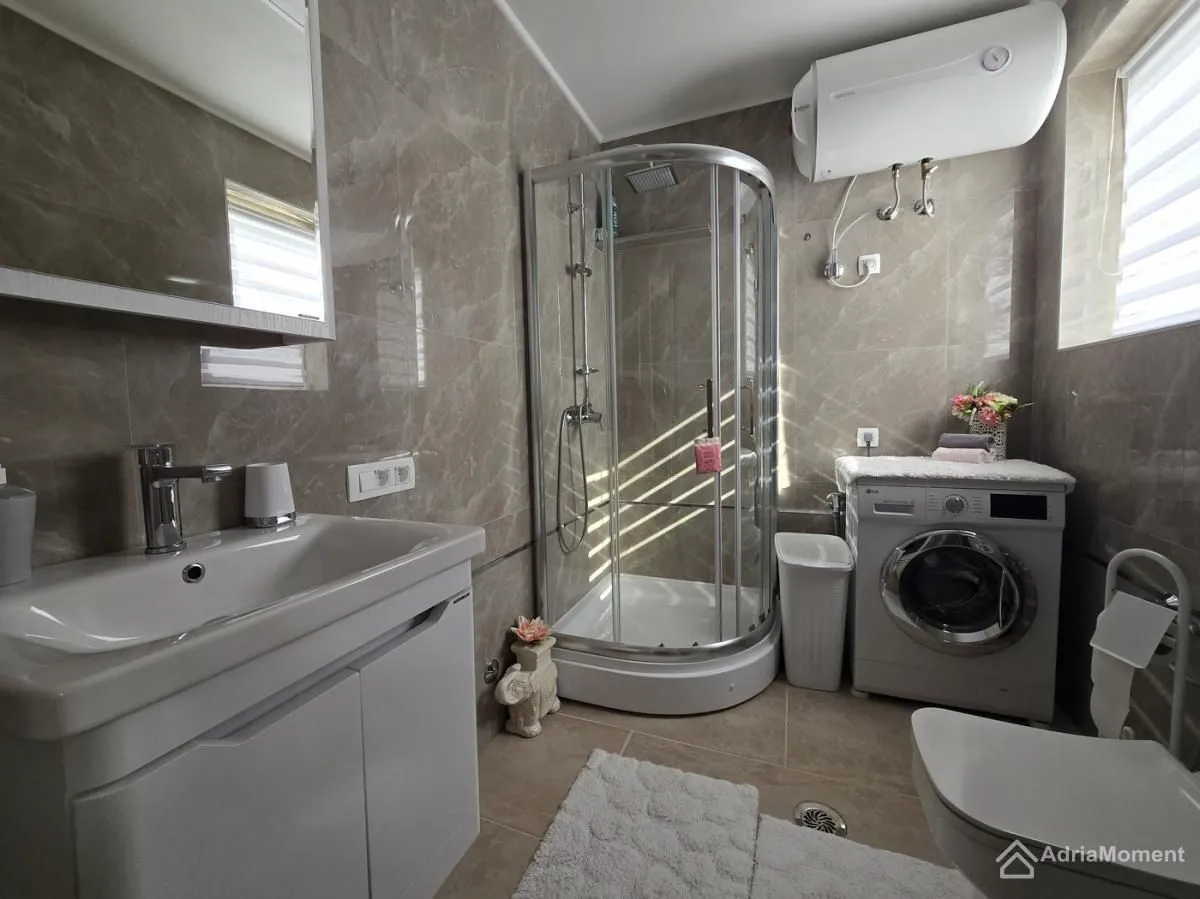 Prodaja, kuća, 140m², Zelenika, Herceg Novi