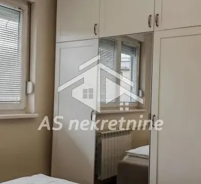 Izdavanje, dvosoban stan, 40m², Stari Grad, Beograd - image 18