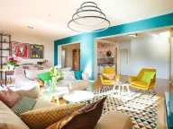 Izdavanje, trosoban stan, 198m², Budva, Crna Gora - image 11