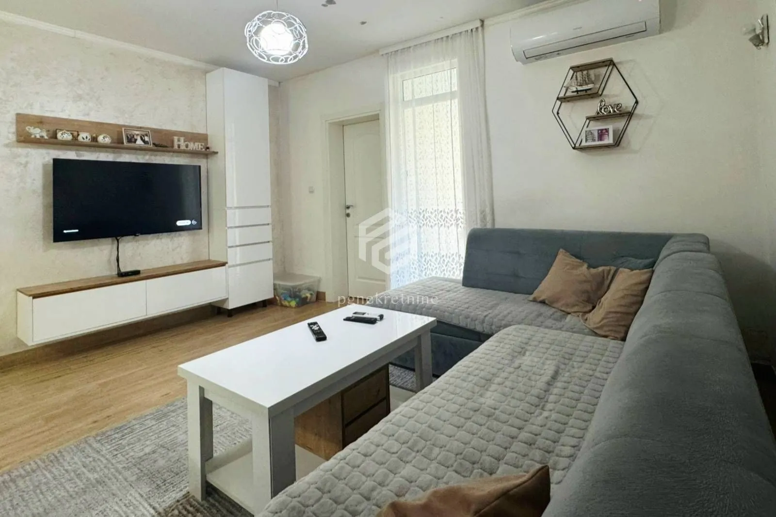 Prodaja, dvosoban stan, 48m², Kotor, Crna Gora