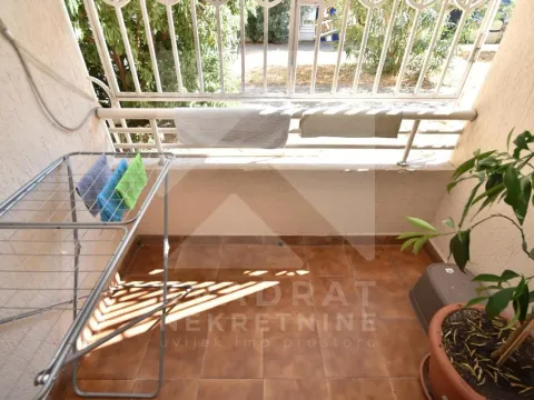 Izdavanje, dvosoban stan, 71m², Zagorič, Podgorica - image 13