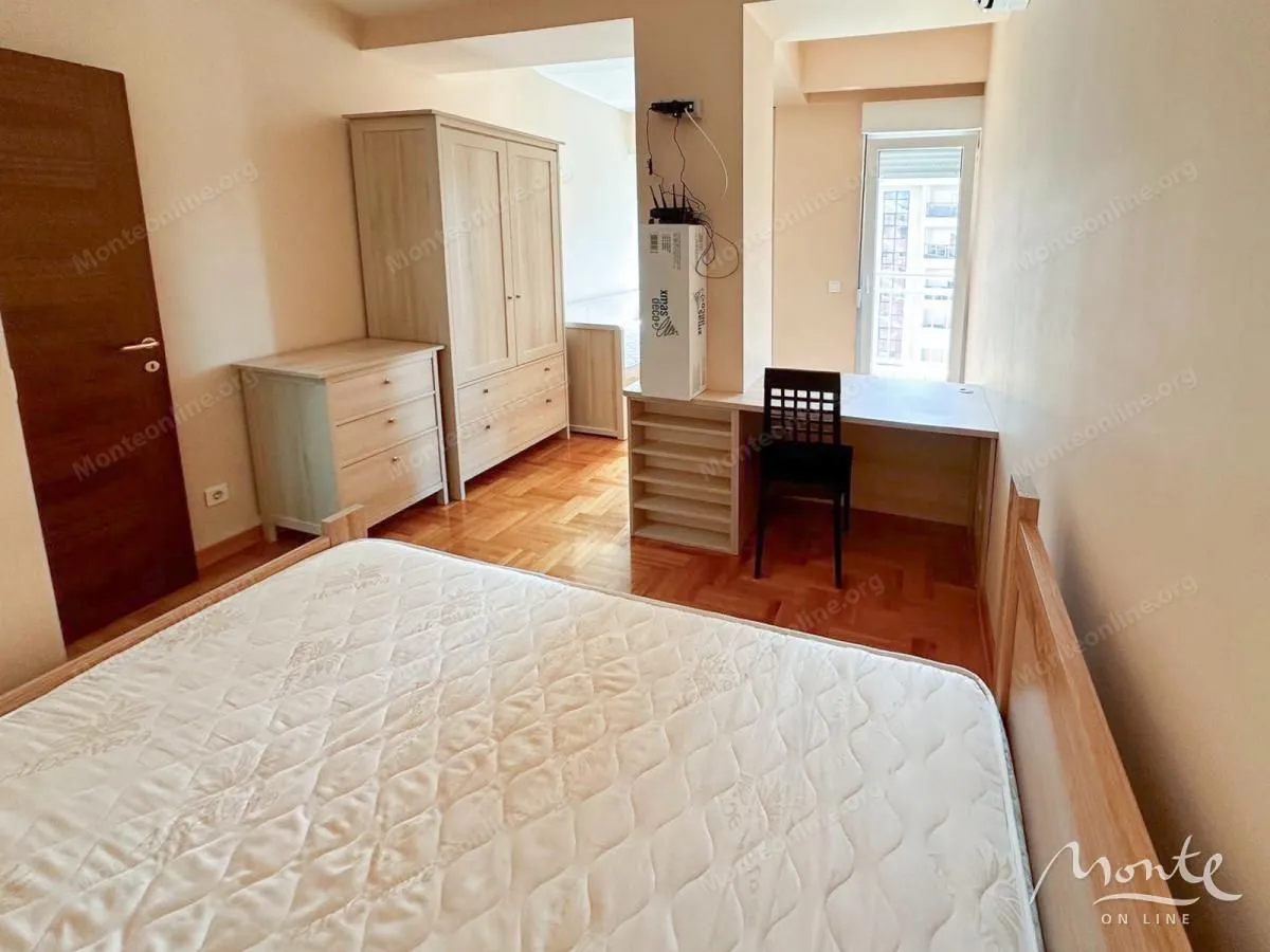 Prodaja, dvosoban stan, 92m², City Kvart, Podgorica