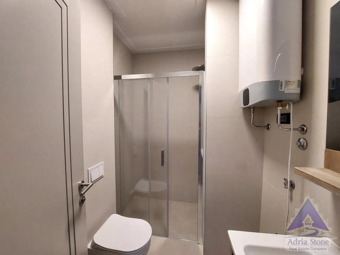 Prodaja, jednosoban stan, 77m², Rafailovići, Budva