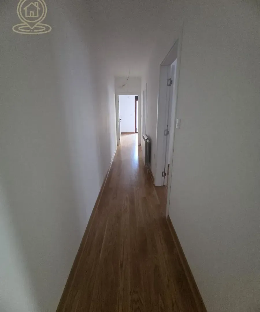 Prodaja, četvorosoban stan, 88m², Medijana, Niš