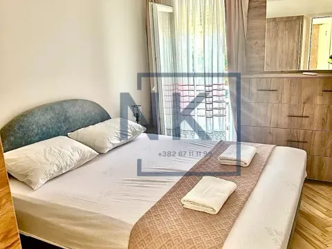 Rent, two bedroom apartment, 120m², Stari Aerodrom, Podgorica - image 5