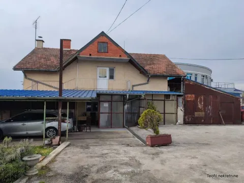 Rent, office space, 630m², Paraćin, Srbija - image 16