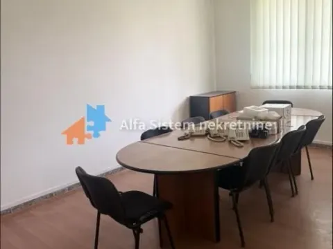 Rent, office space, 95m², Savski Venac, Beograd - image 1