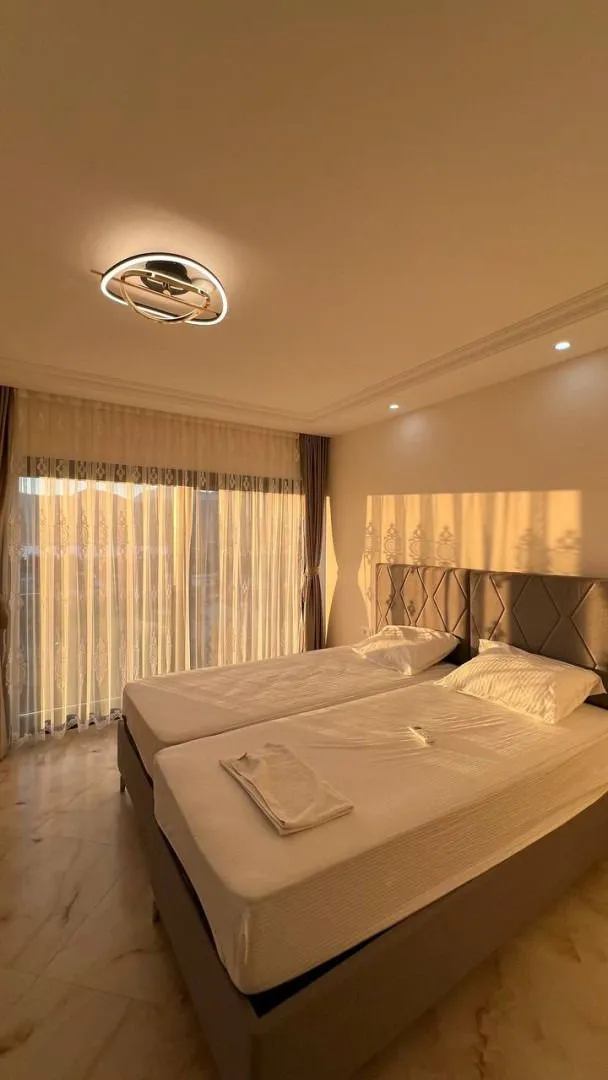 Izdavanje, kuća, 830m², Seljanovo, Tivat
