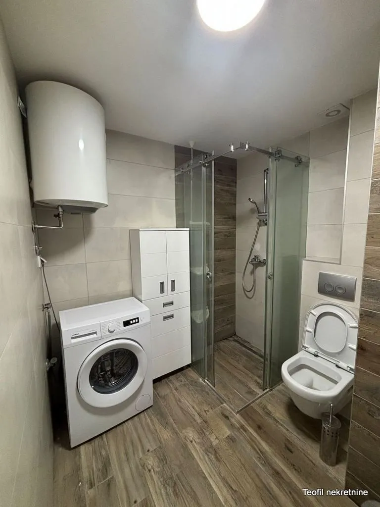 Izdavanje, jednosoban stan, 44m², Zemun Sve Podlokacije, Beograd