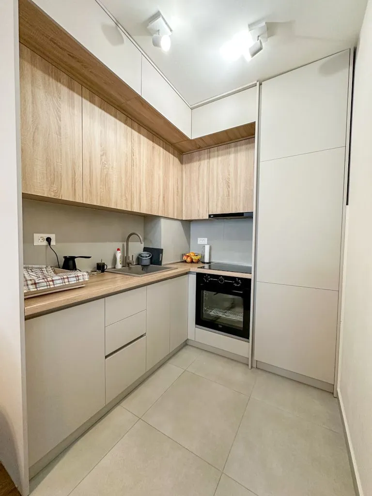 Izdavanje, jednosoban stan, 49m², Stari Aerodrom, Podgorica