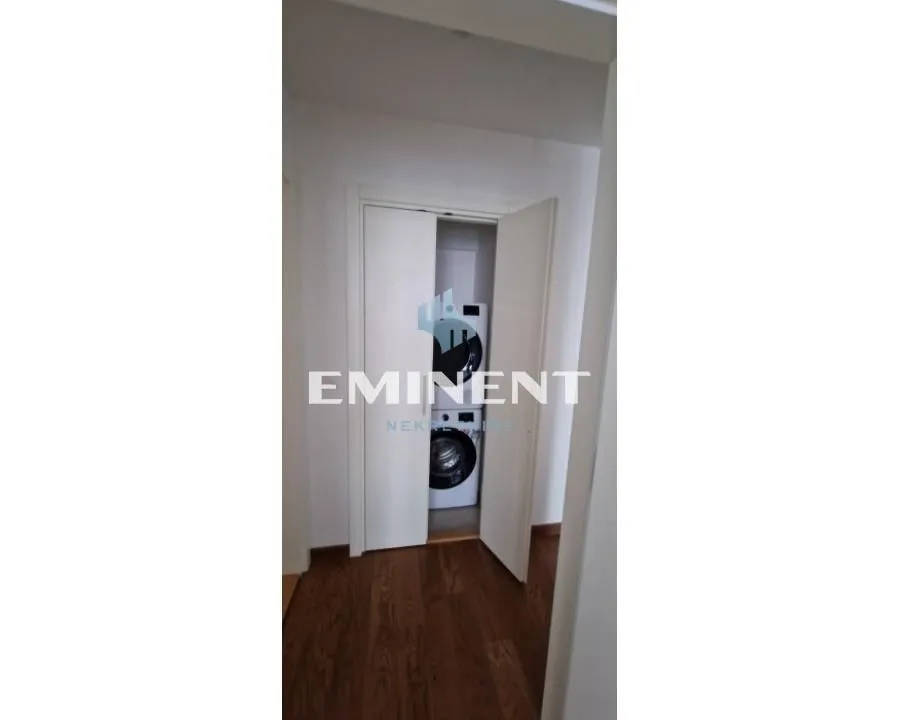 Izdavanje, dvosoban stan, 55m², Savski Venac, Beograd