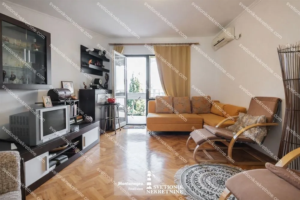 Prodaja, jednosoban stan, 74m², Topla, Herceg Novi