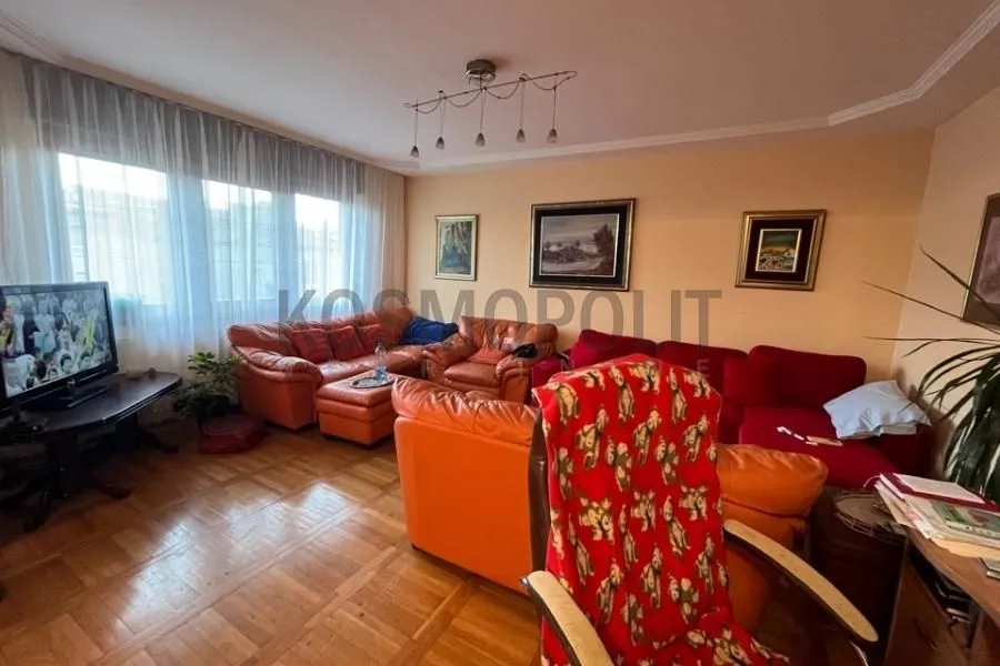 Sale, four bedroom apartment, 110m², Vukov Spomenik, Zvezdara Sve Podlokacije